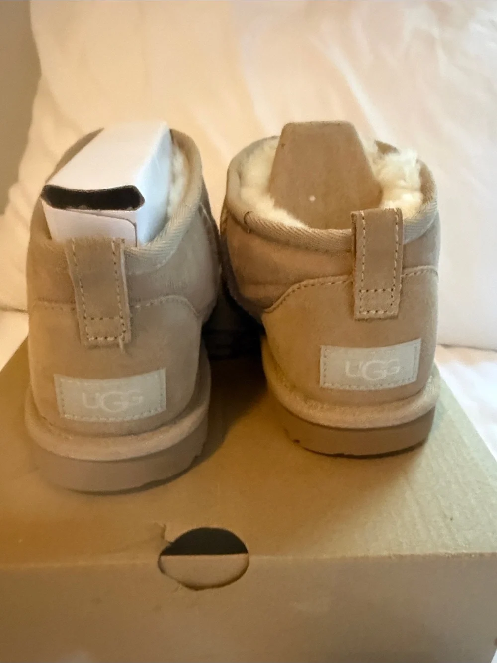 UGG Kids Classic ultra mini boot in sand size5